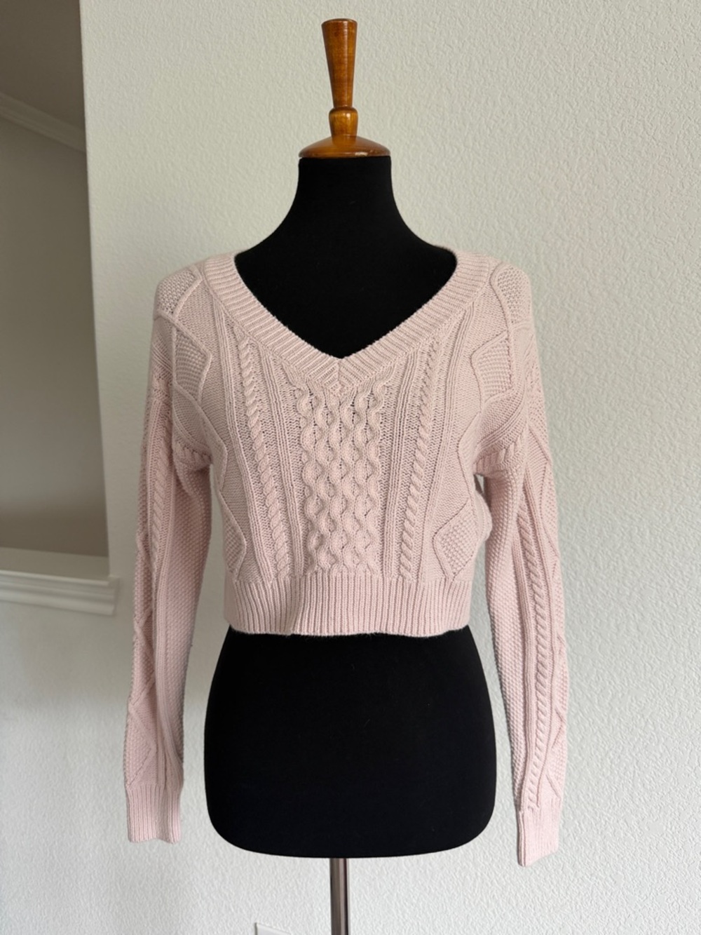 Aeropostale Light Pink V-Neck Cable Knit Cropped Sweater